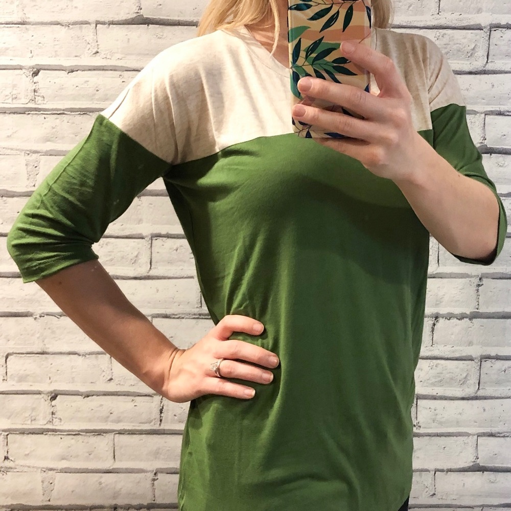 Brand New Kiwi Oatmeal Color Block Tee Shirt Top - Picture 2 of 3